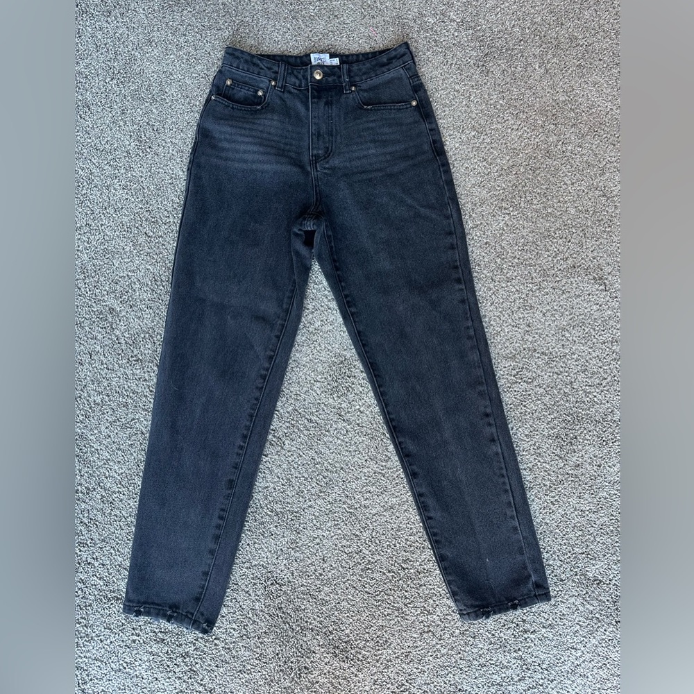 Princess Polly black size 4 jeans super cute fit!